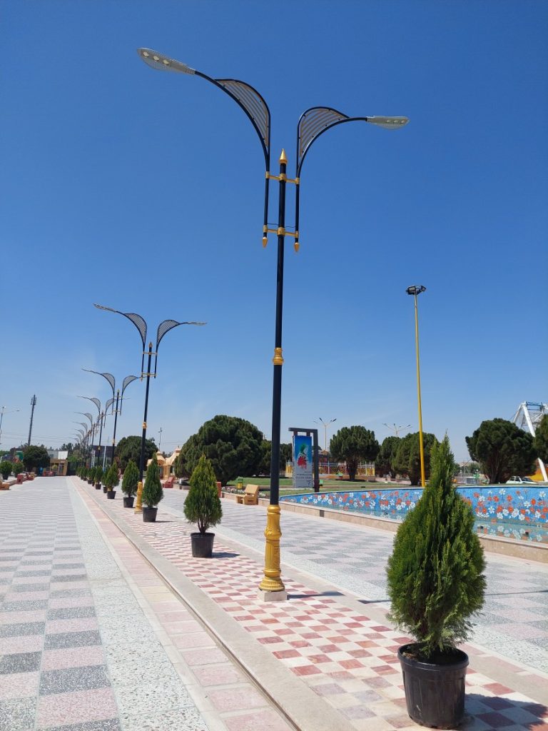 اجرای پروژه نورپردازی شهربازی کرمان 